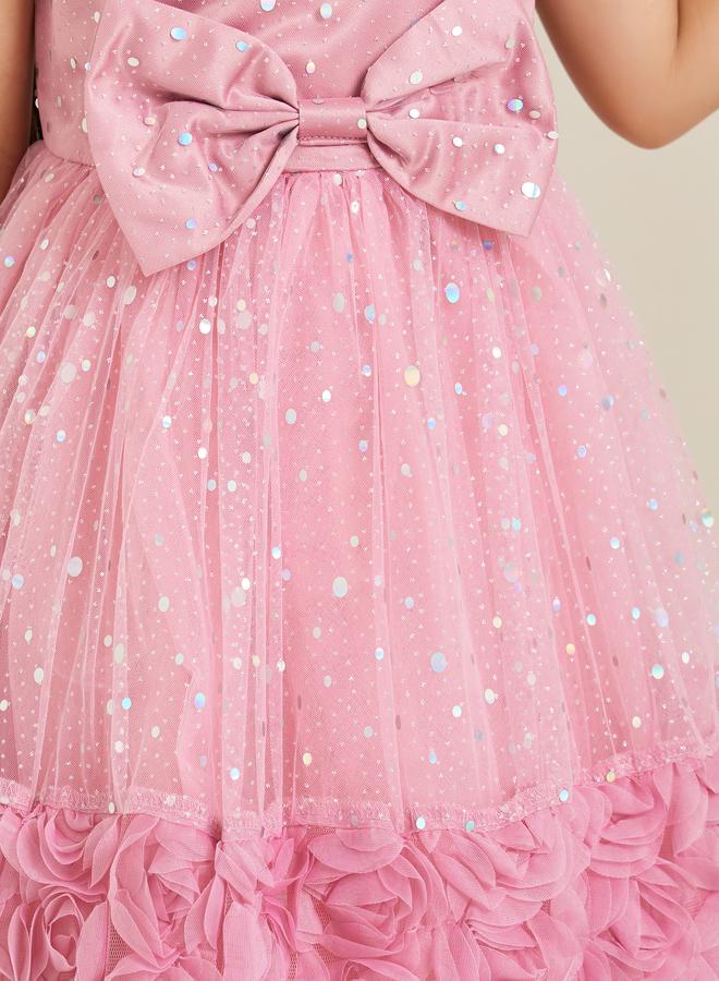 ستايلي فستان لامع بلا أكمام وتفاصيل فيونكة - Image 3